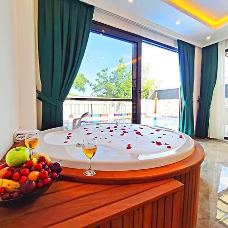Lantana Villa *