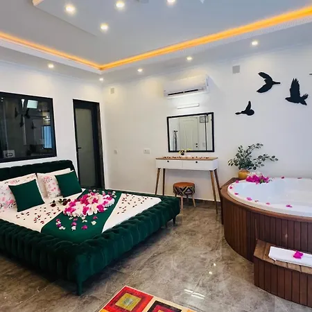 Lantana Villa *